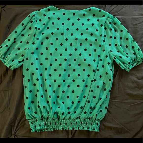 Cato polka-dot lightweight blouse size S.Color-light green with black polka dots - Picture 3 of 5